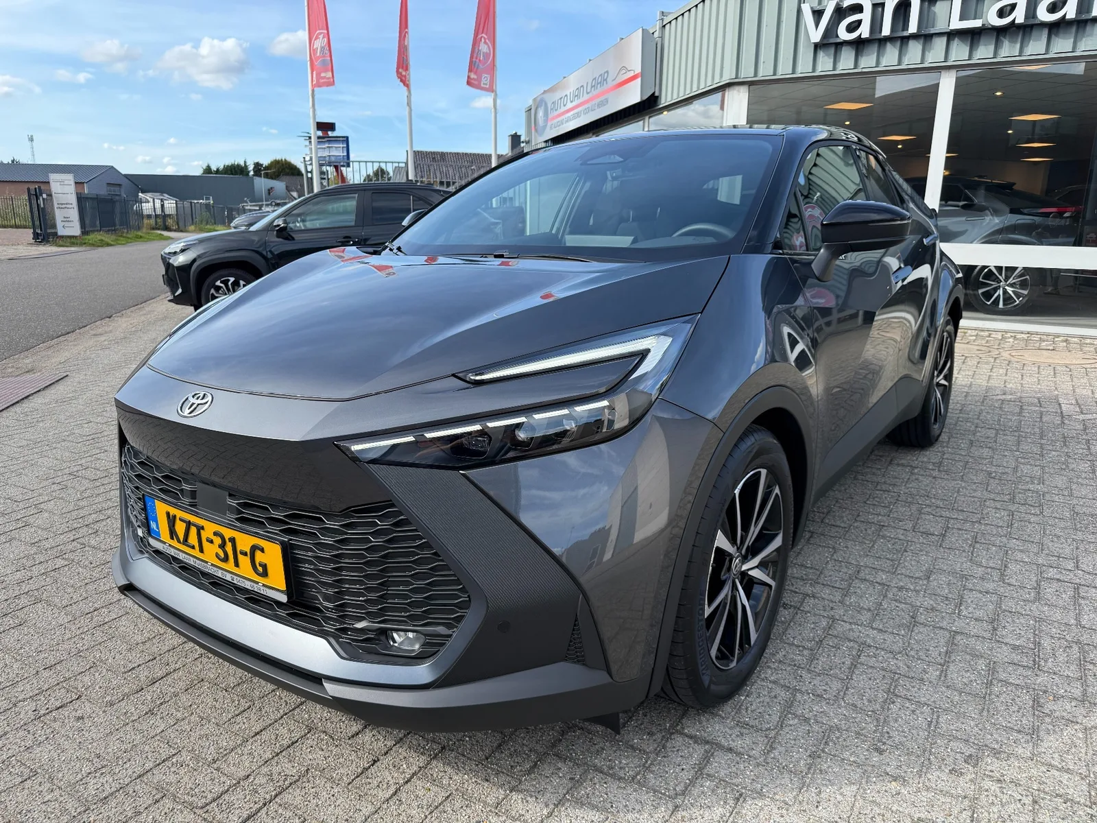 Toyota C-HR (2025) — foto 1