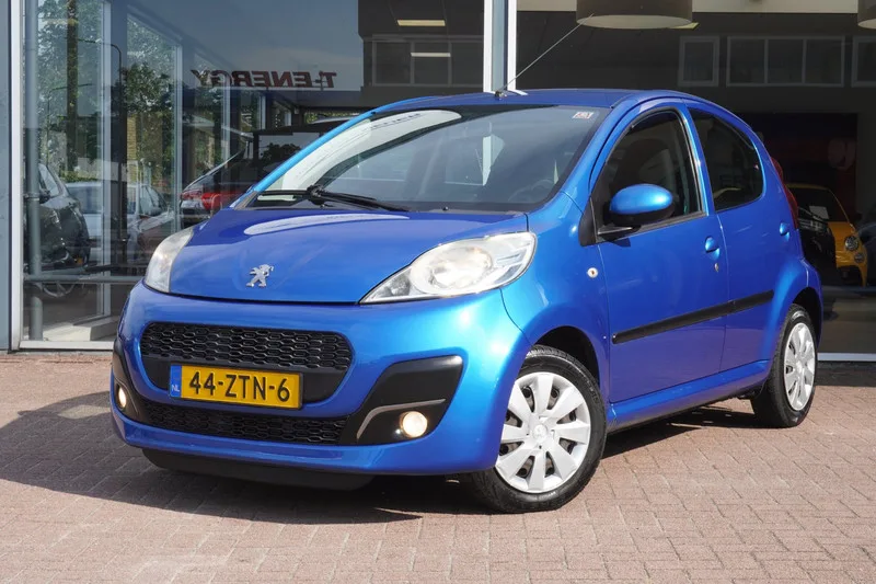 Peugeot 107 (2012) — foto 1