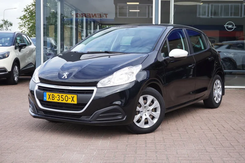 Peugeot 208 (2018) — foto 1