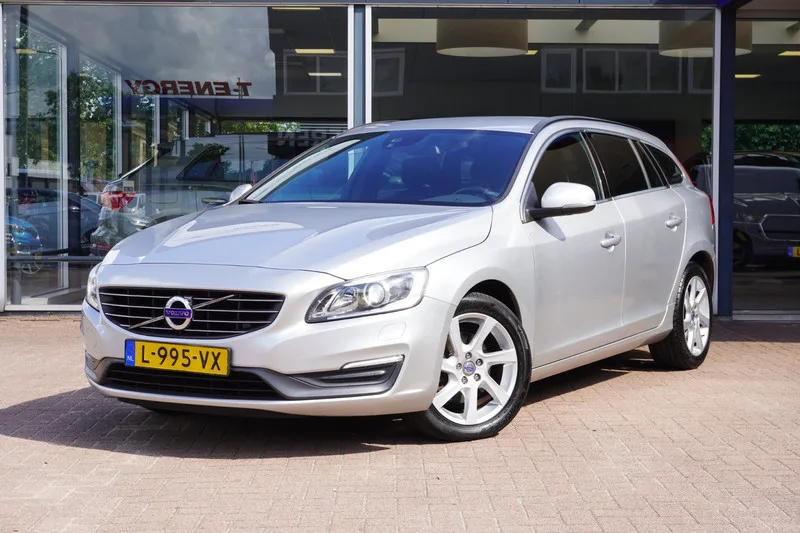 Volvo V60 (2014) — foto 1