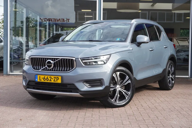 Volvo XC40 (2021) — foto 1