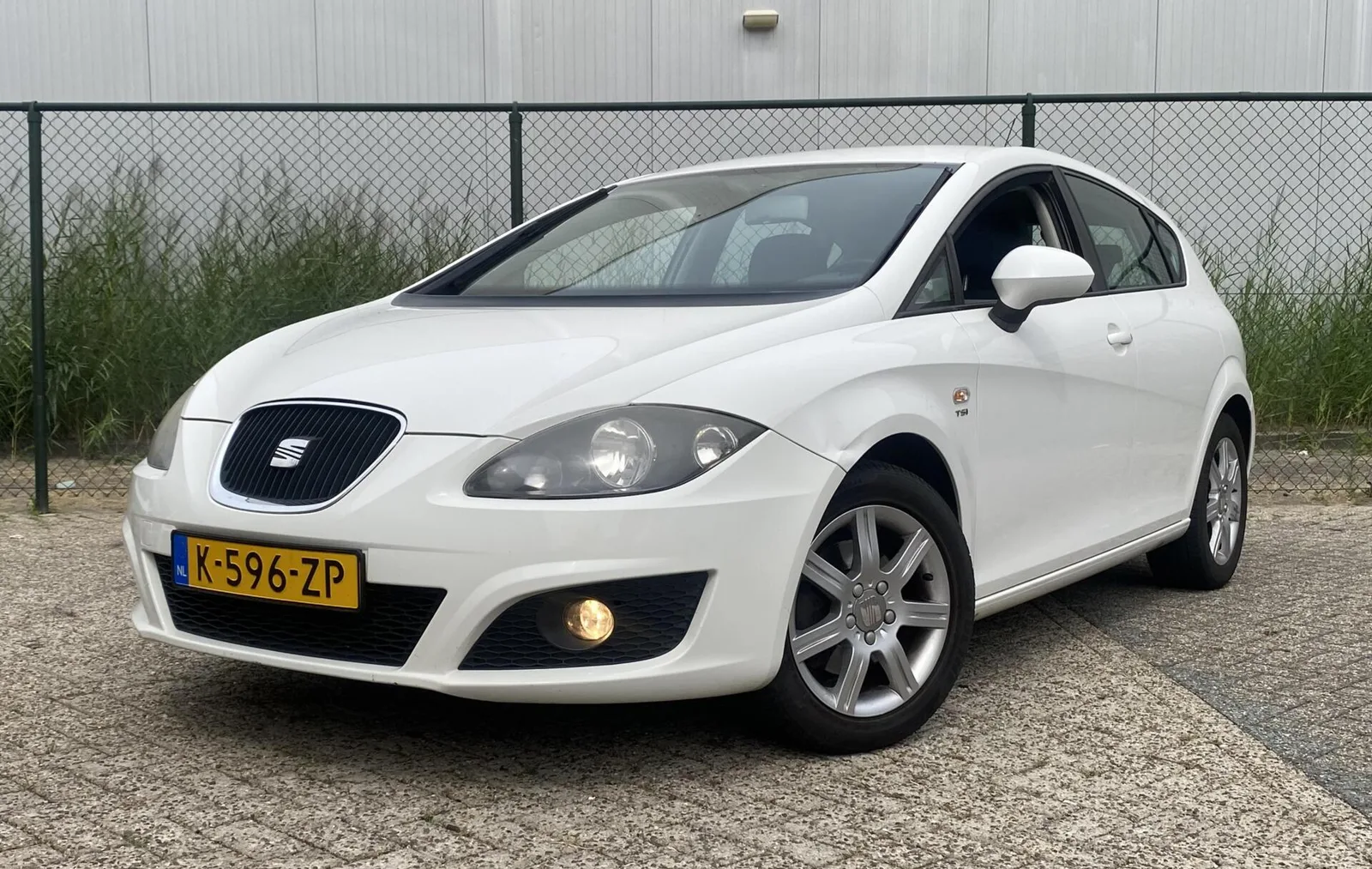 SEAT Leon (2009) — foto 1