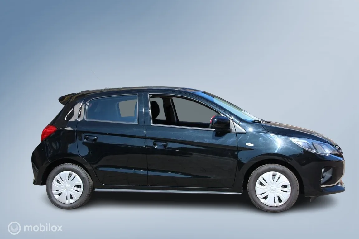 Mitsubishi Space Star (2021) — foto 1