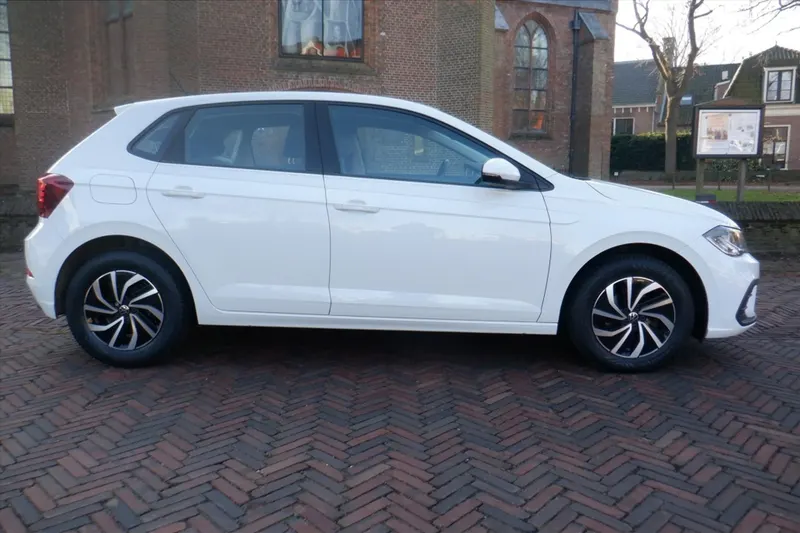 Volkswagen Polo (2023)
