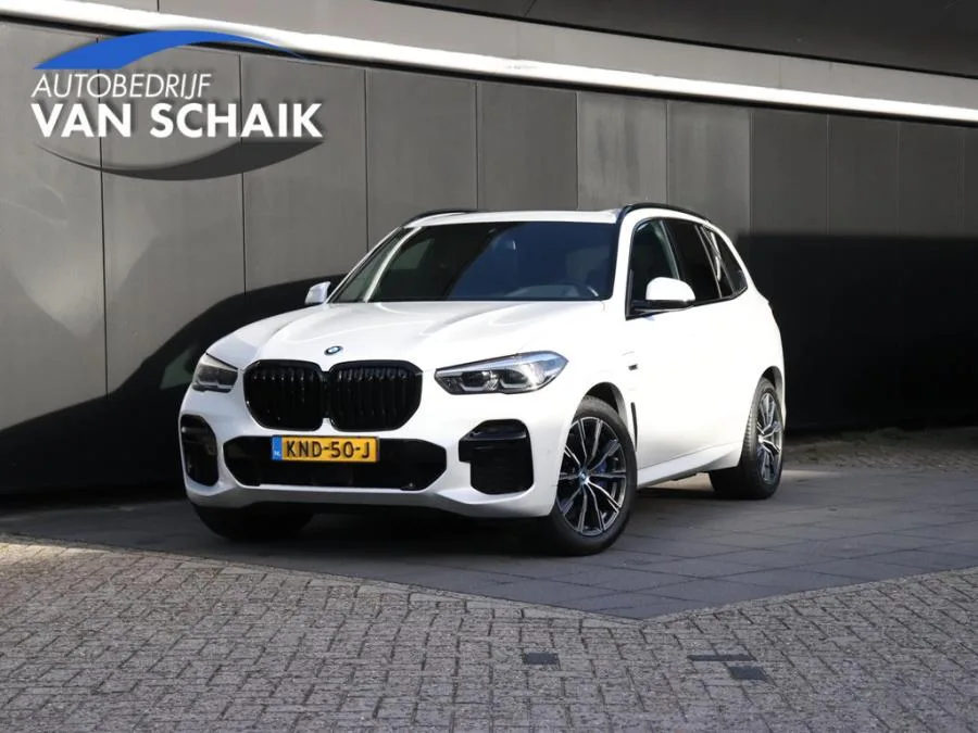 BMW X5 (2022) — foto 1