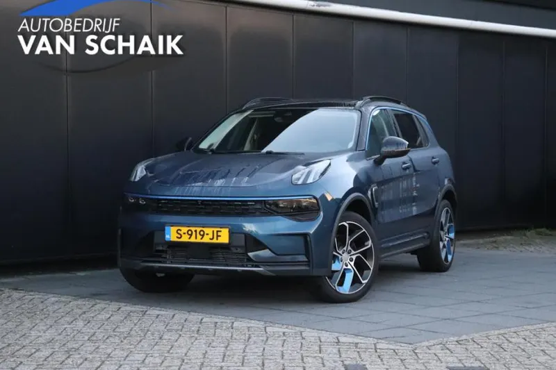 Lynk & Co 01 (2023)