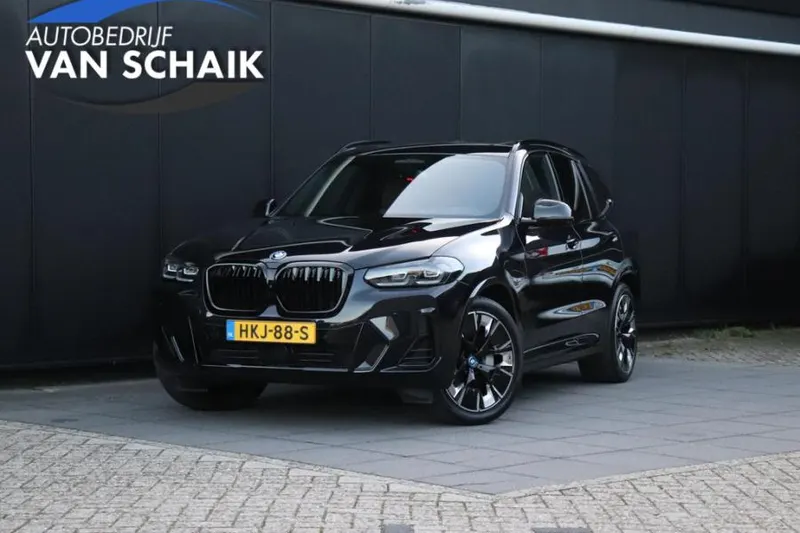 BMW iX3 (2025)