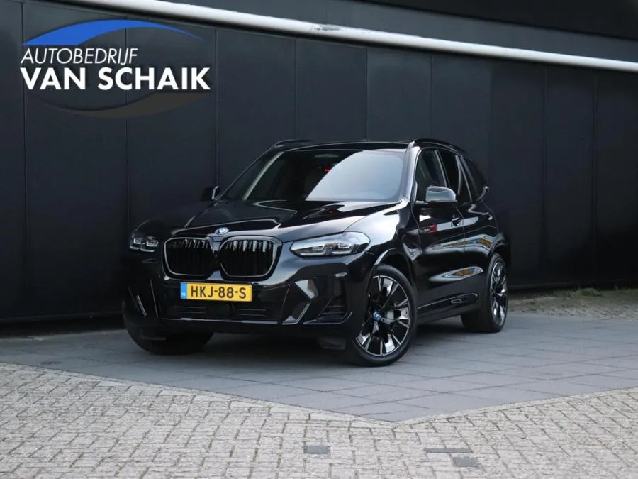 BMW iX3 (2025) — foto 1