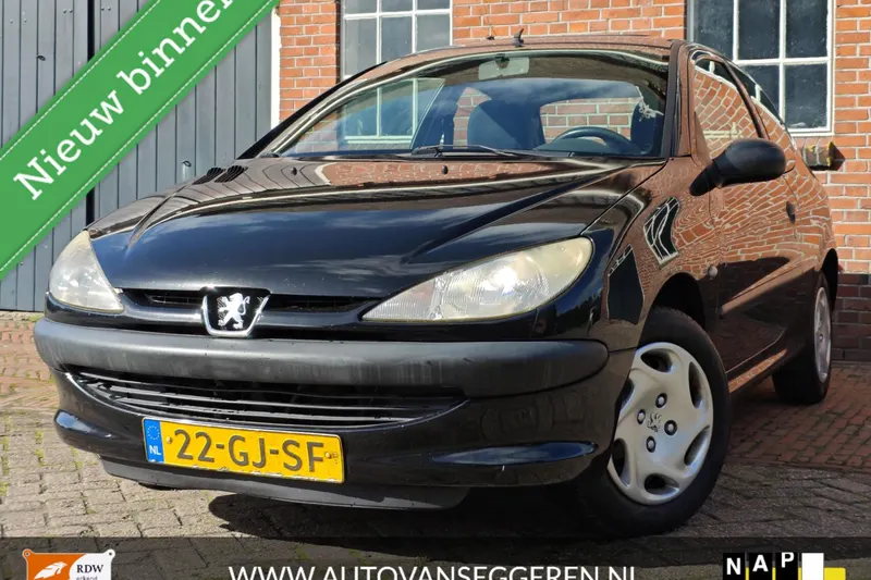 Peugeot 206 (2001)