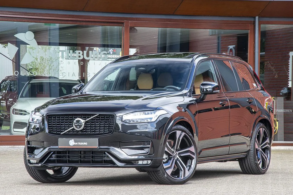 Volvo XC90 (2024) — foto 1