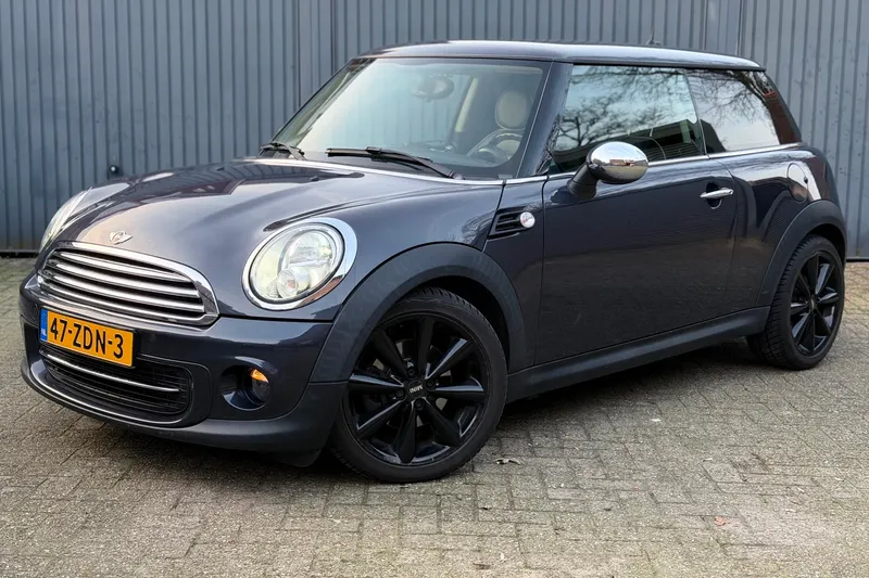 MINI Cooper (2012)