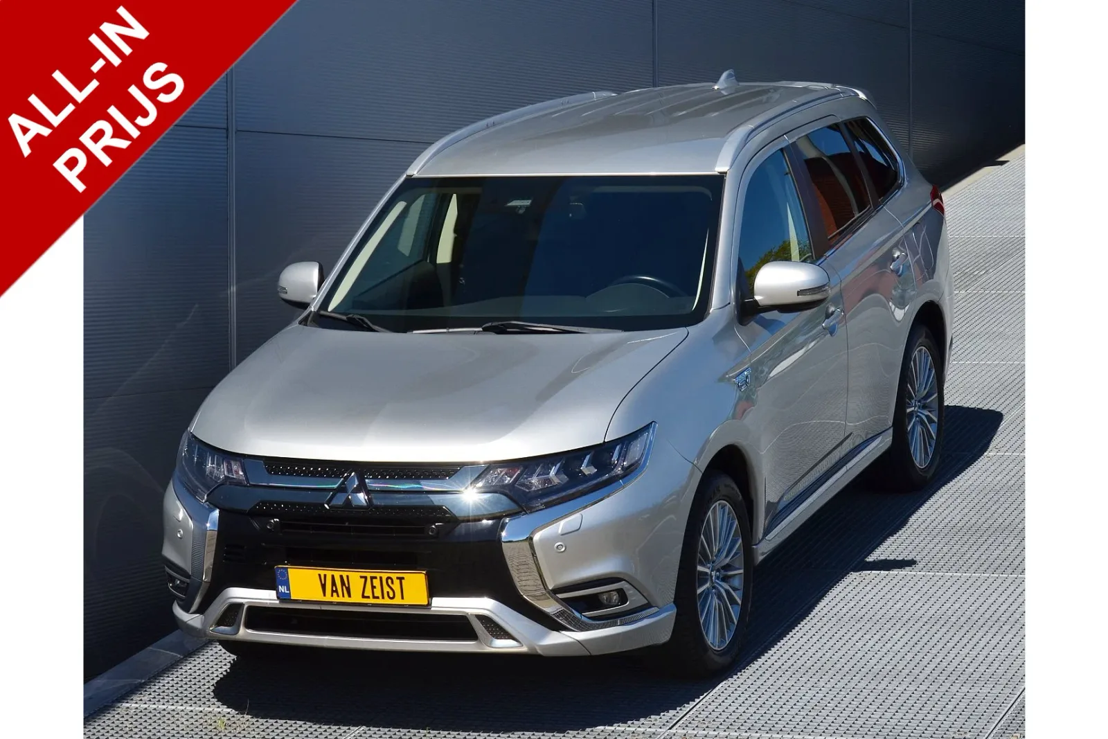 Mitsubishi Outlander (2020) — foto 1