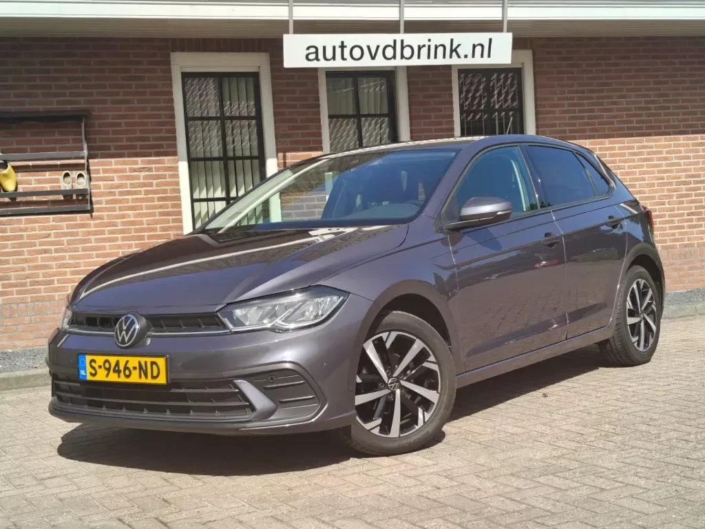 Volkswagen Polo (2023) — foto 1