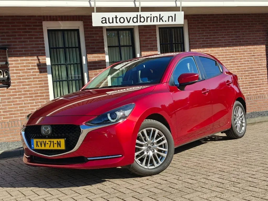 Mazda 2 (2022) — foto 1