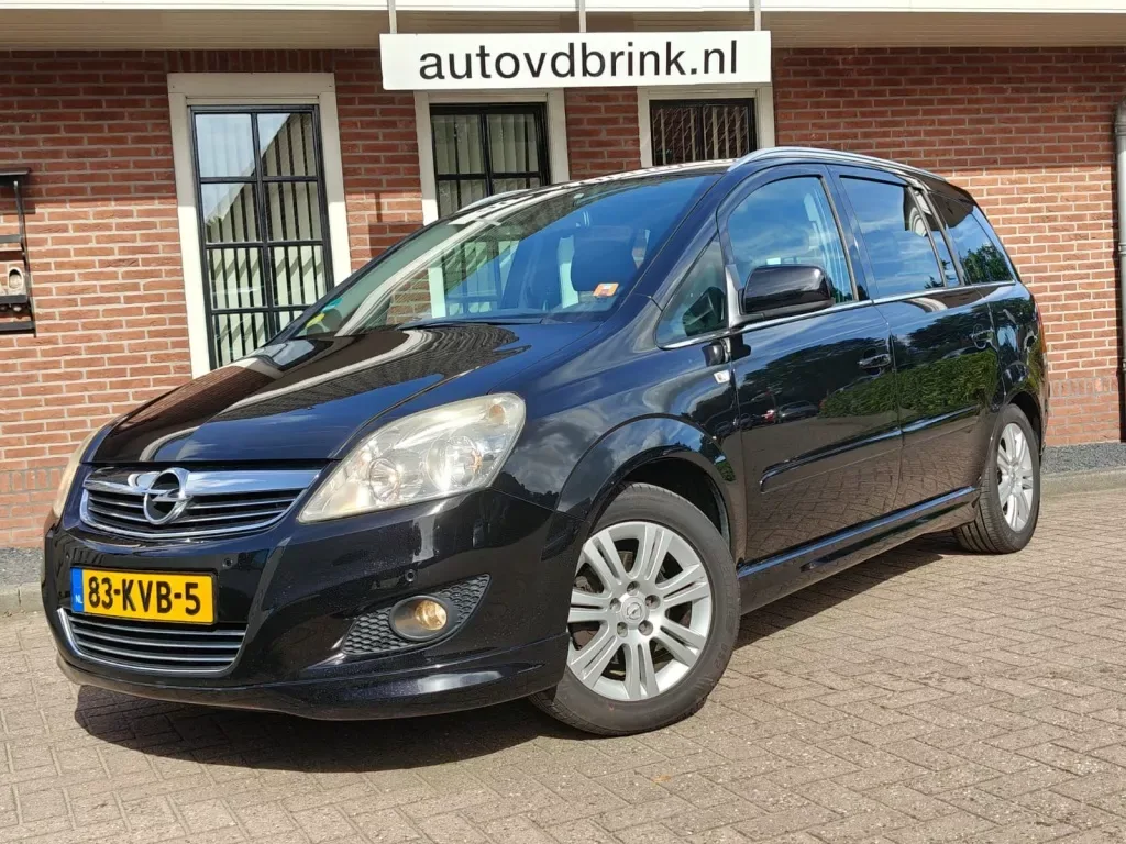 Opel Zafira (2010) — foto 1