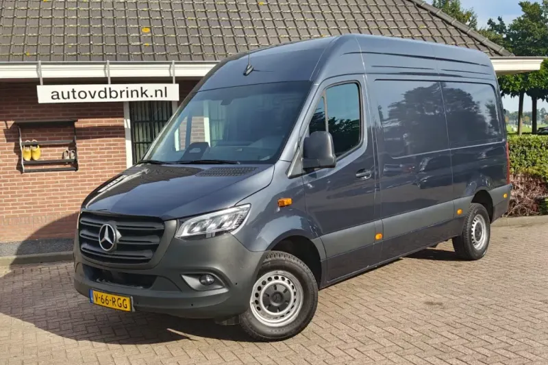 Mercedes-Benz Sprinter (2024)