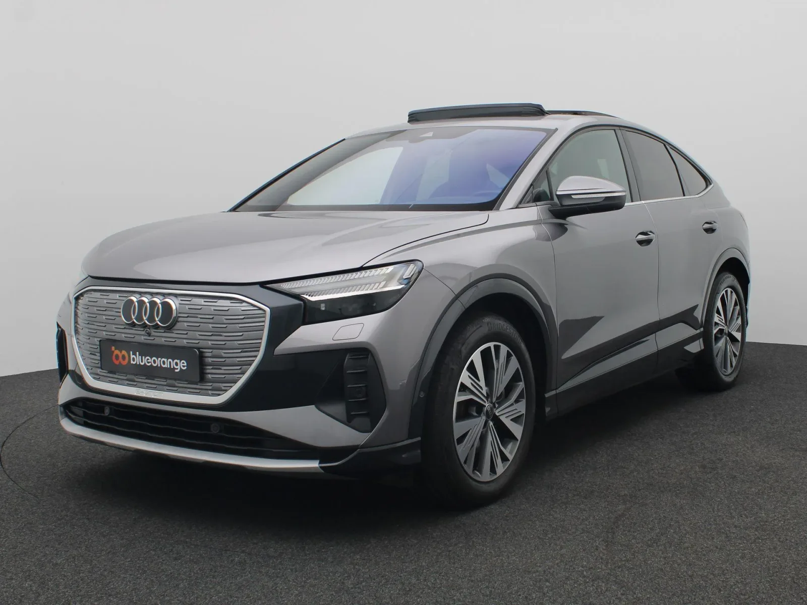 Audi Q4 e-tron (2023) — foto 1