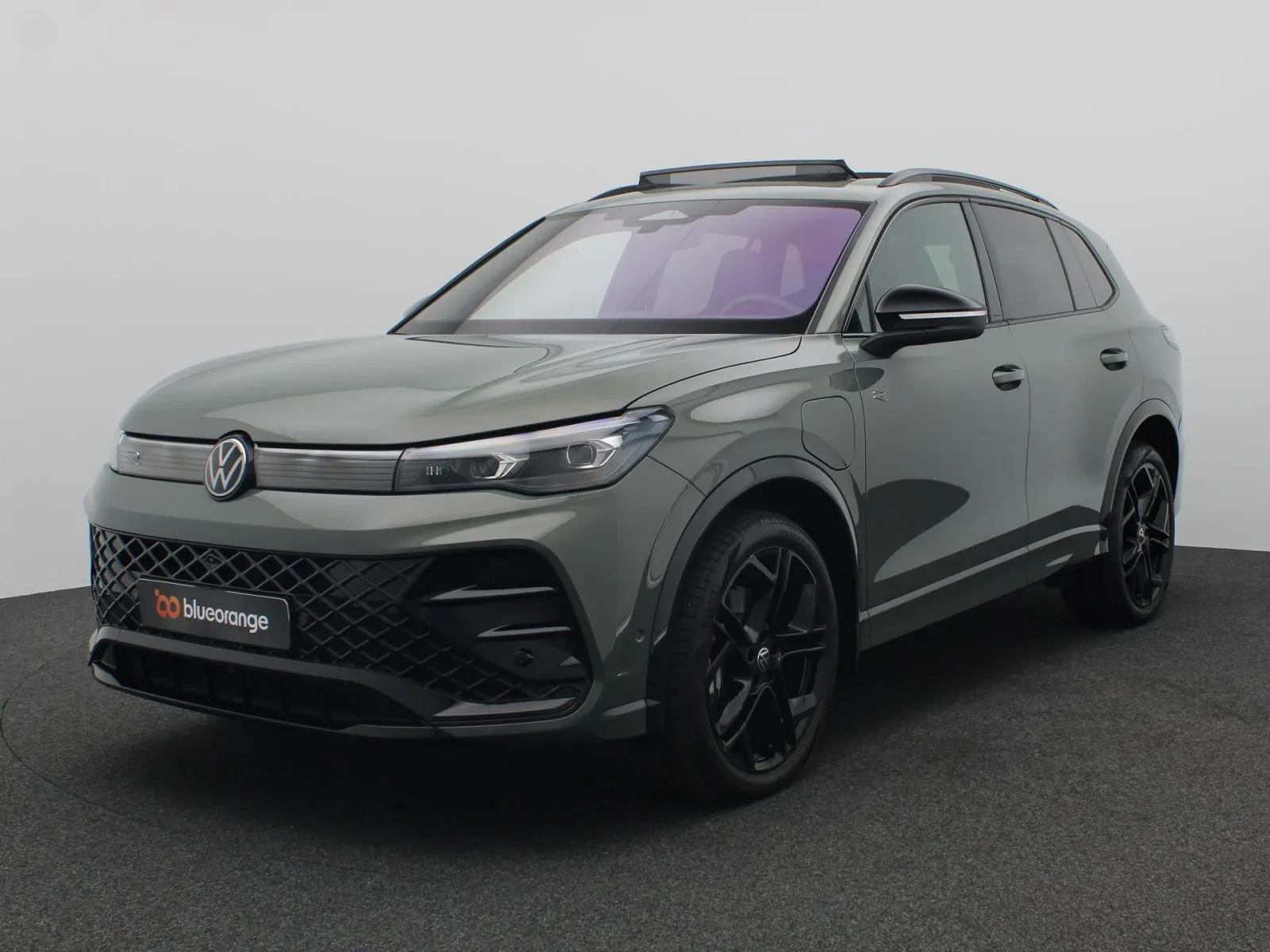 Volkswagen Tiguan (2025) — foto 1