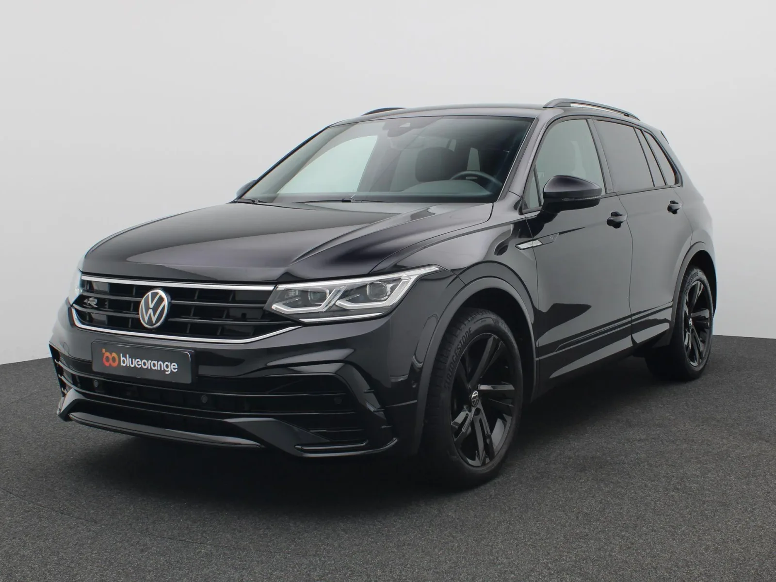Volkswagen Tiguan (2021) — foto 1