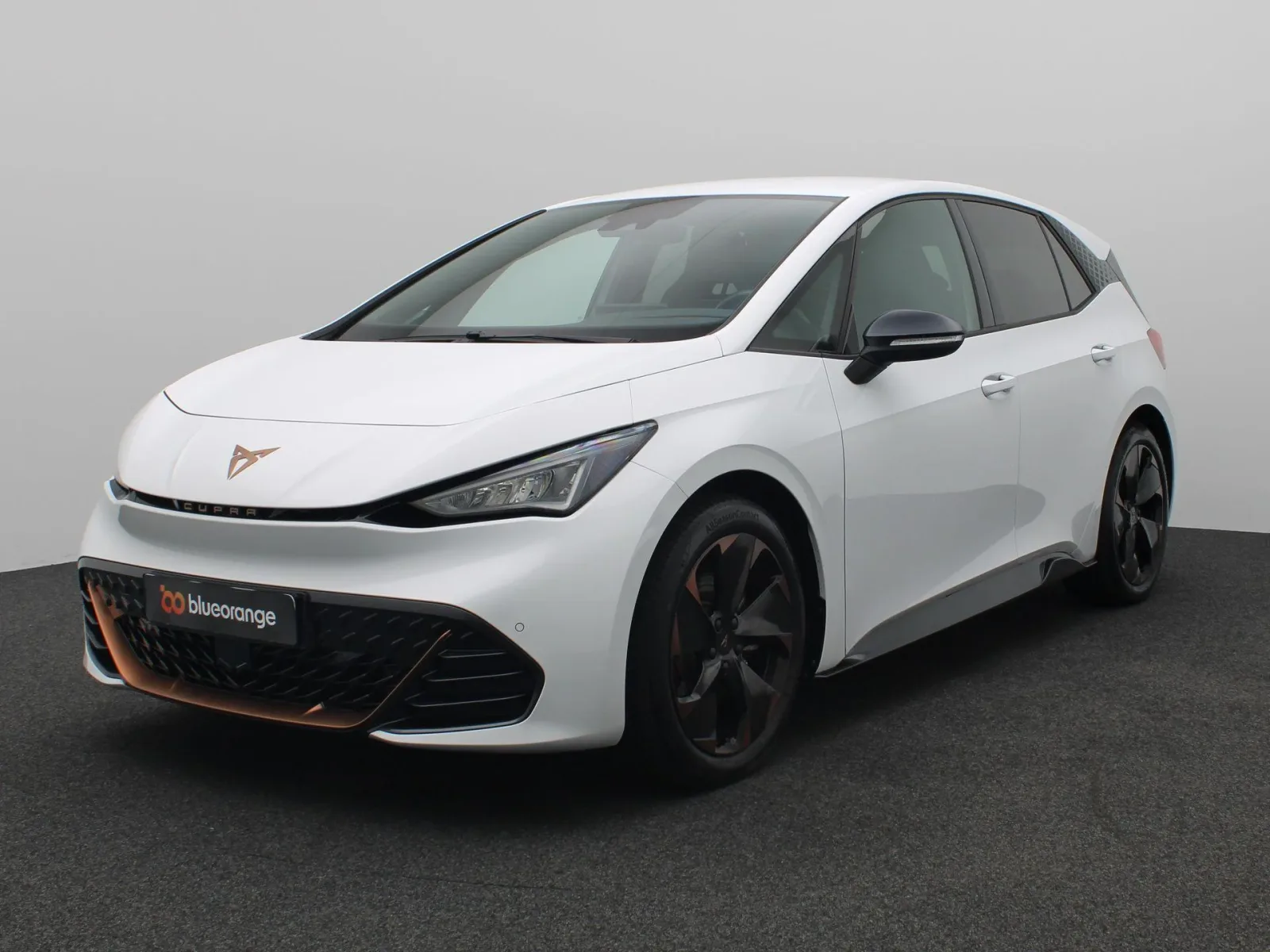 CUPRA Born (2024) — foto 1