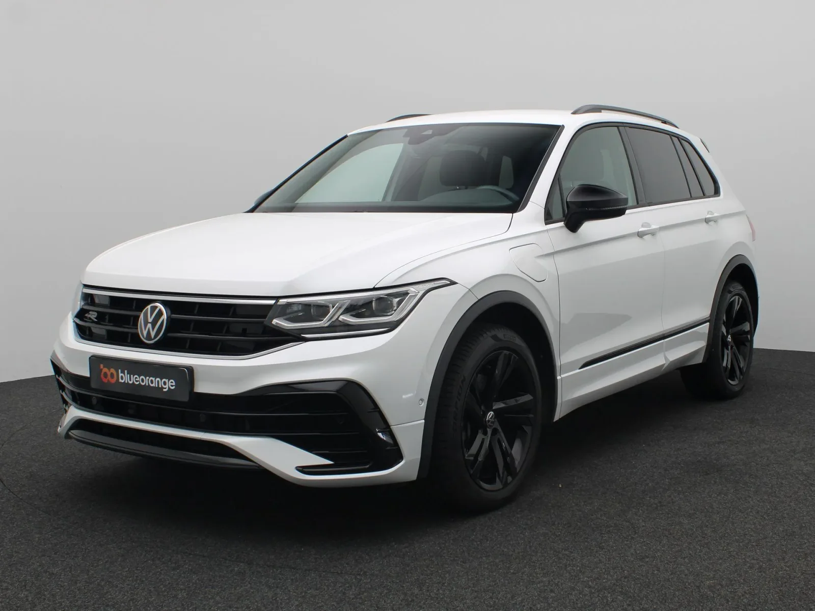 Volkswagen Tiguan (2023) — foto 1