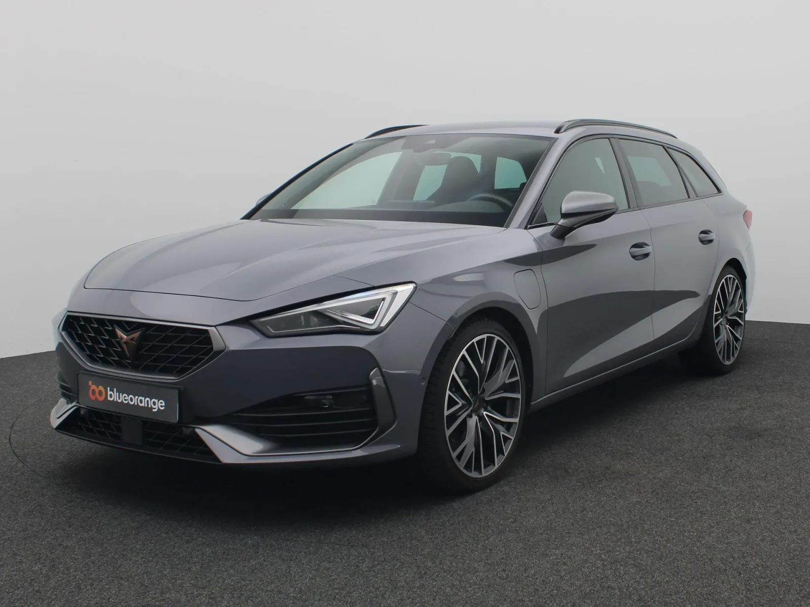 CUPRA Leon Sportstourer (2024) — foto 1