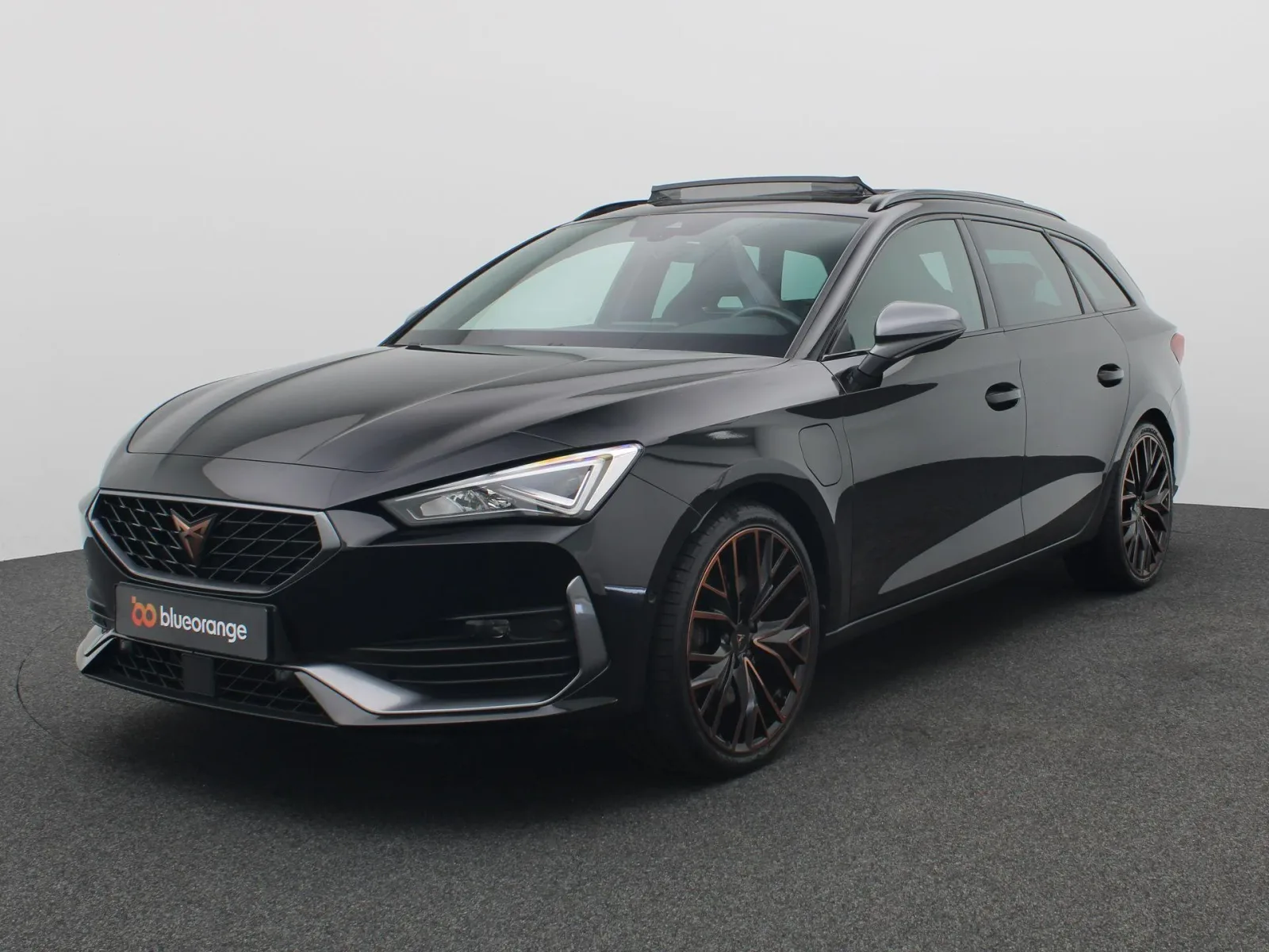 CUPRA Leon Sportstourer (2022) — foto 1