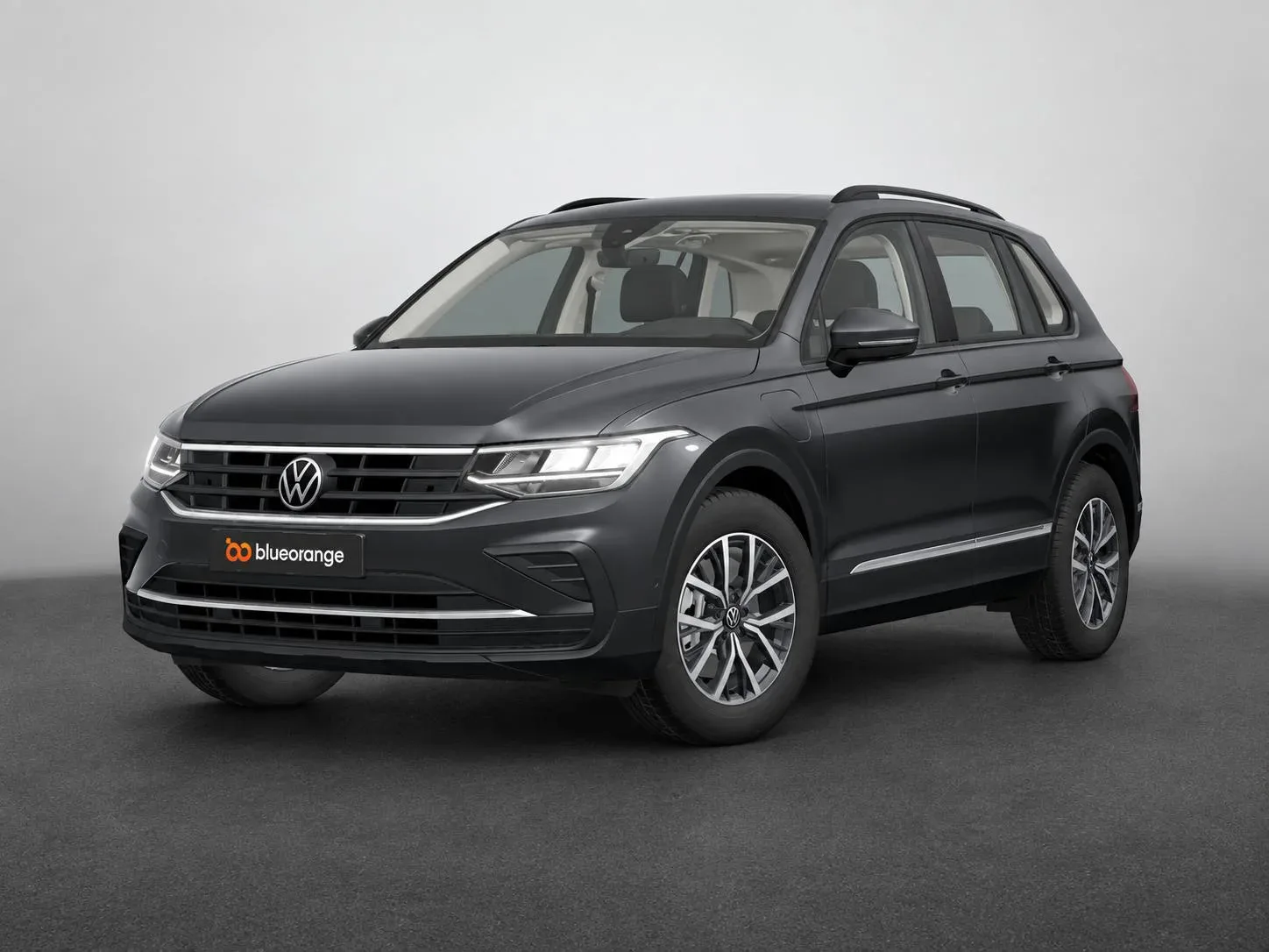 Volkswagen Tiguan (2022) — foto 1