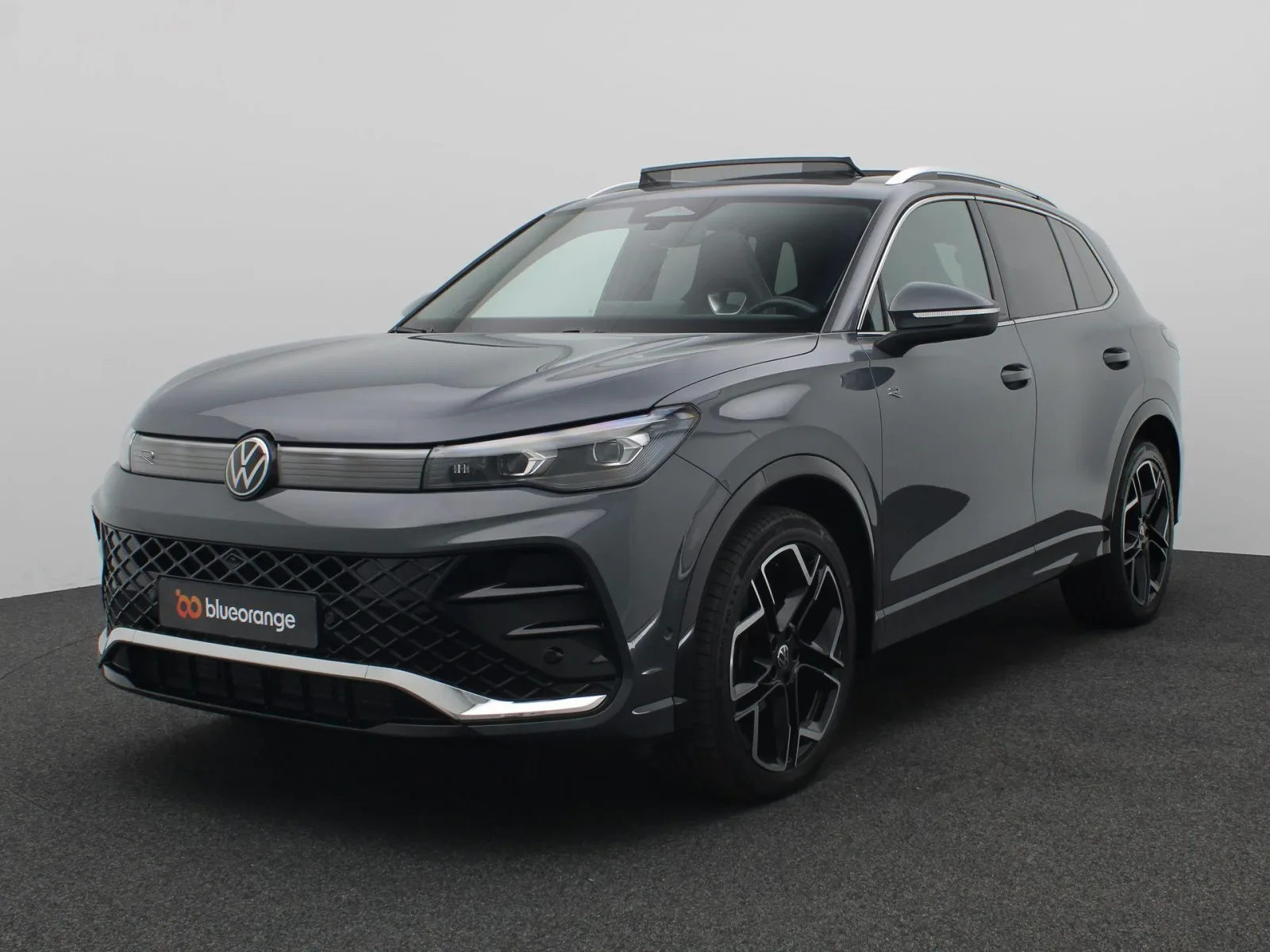 Volkswagen Tiguan (2024) — foto 1