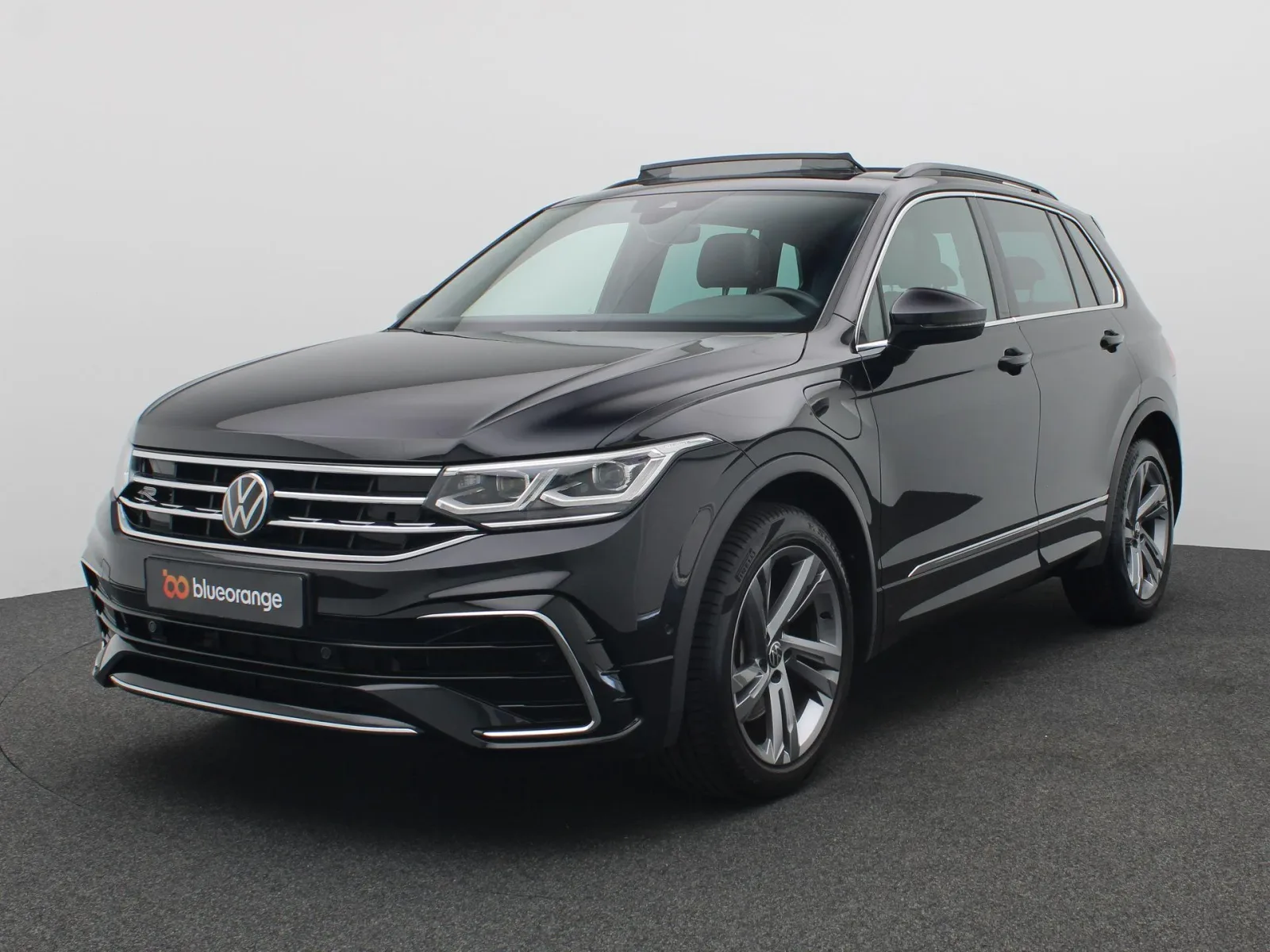 Volkswagen Tiguan (2023) — foto 1