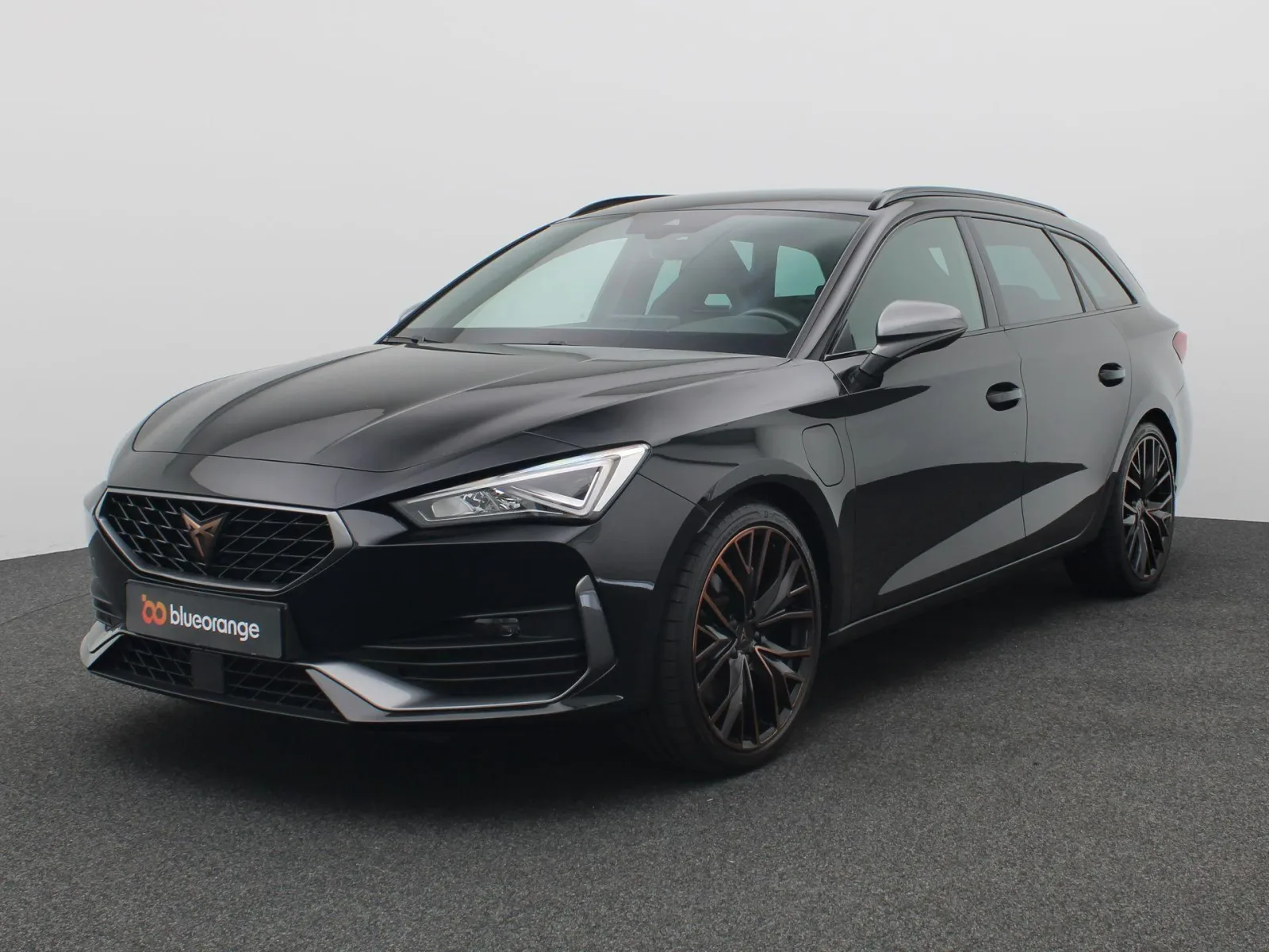 CUPRA Leon Sportstourer (2023) — foto 1