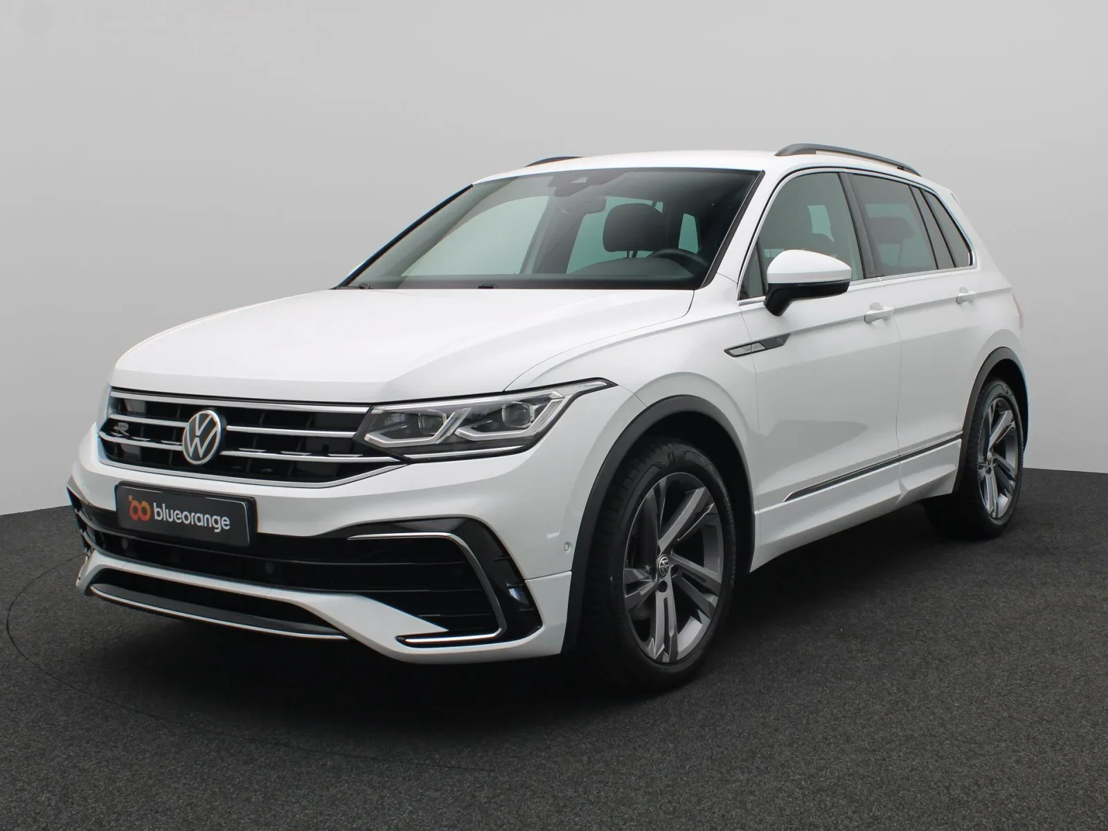 Volkswagen Tiguan (2020) — foto 1