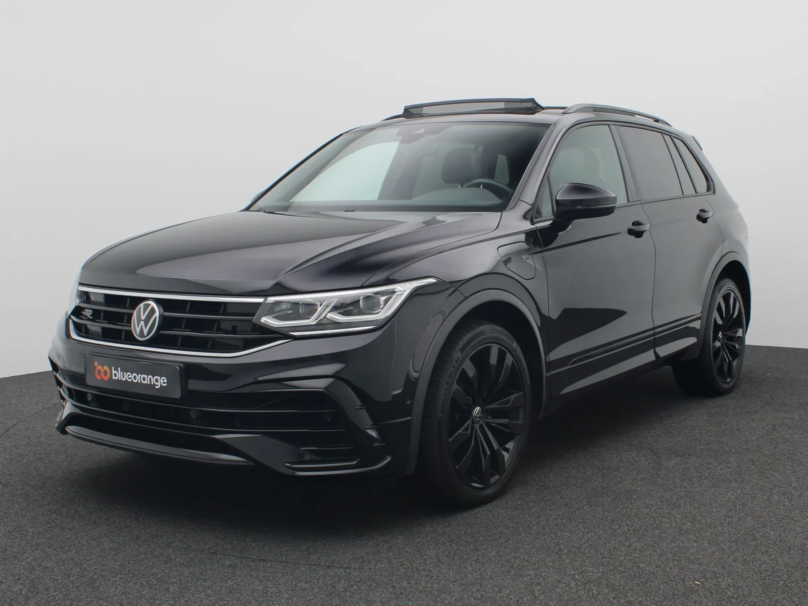 Volkswagen Tiguan (2023) — foto 1