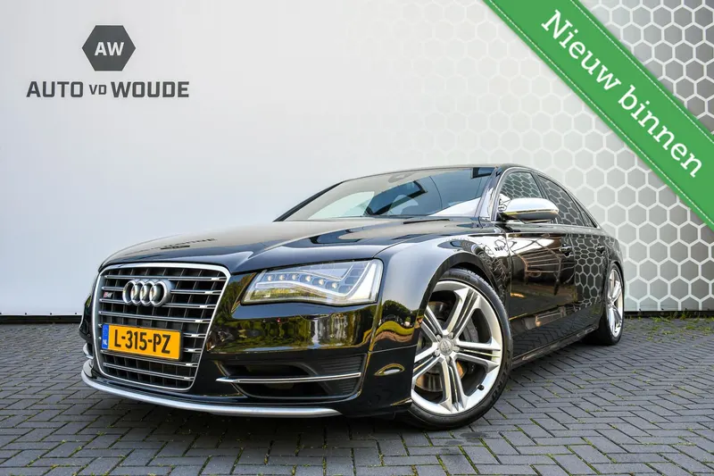 Audi S8 (2012)