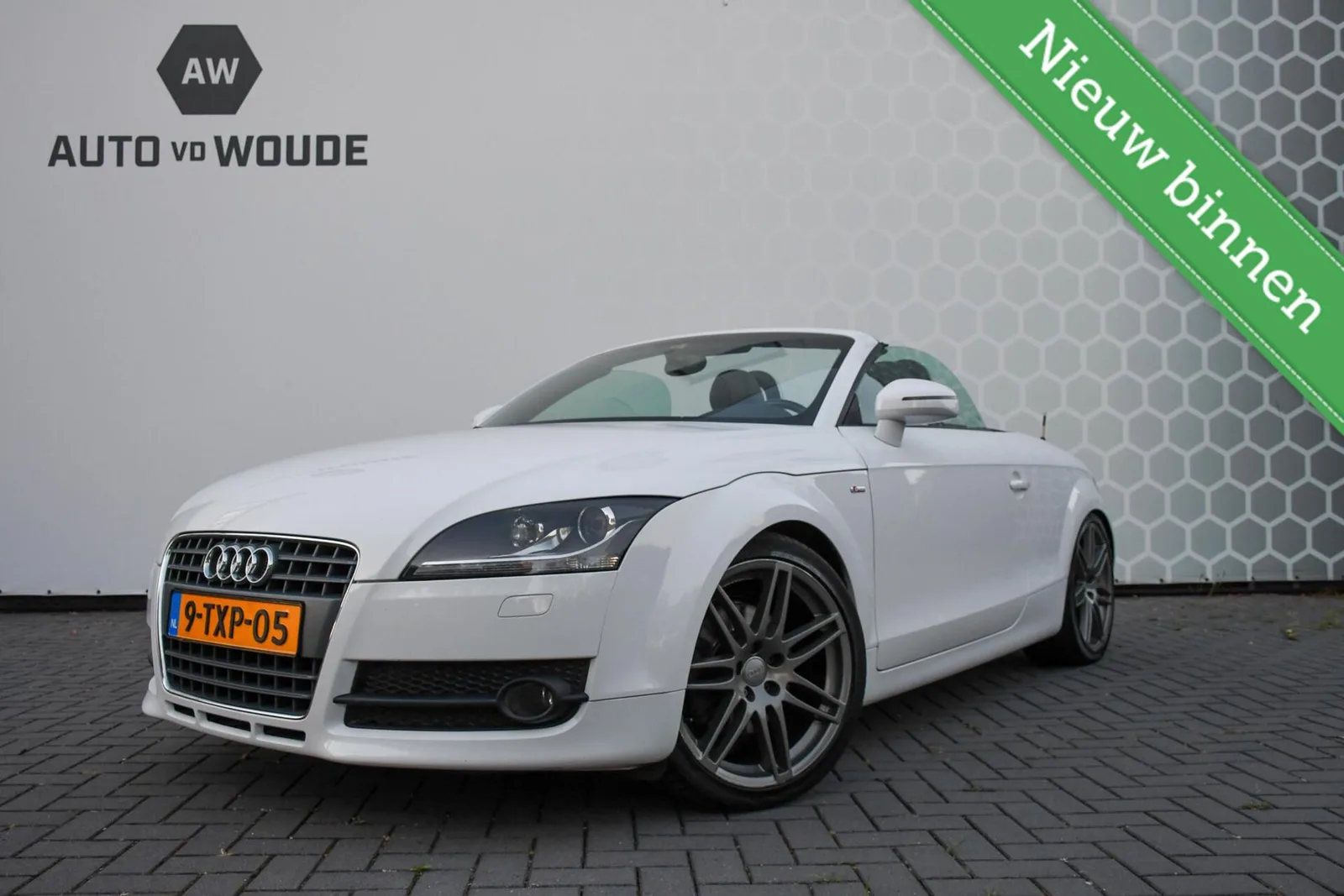 Audi TT (2010) — foto 1