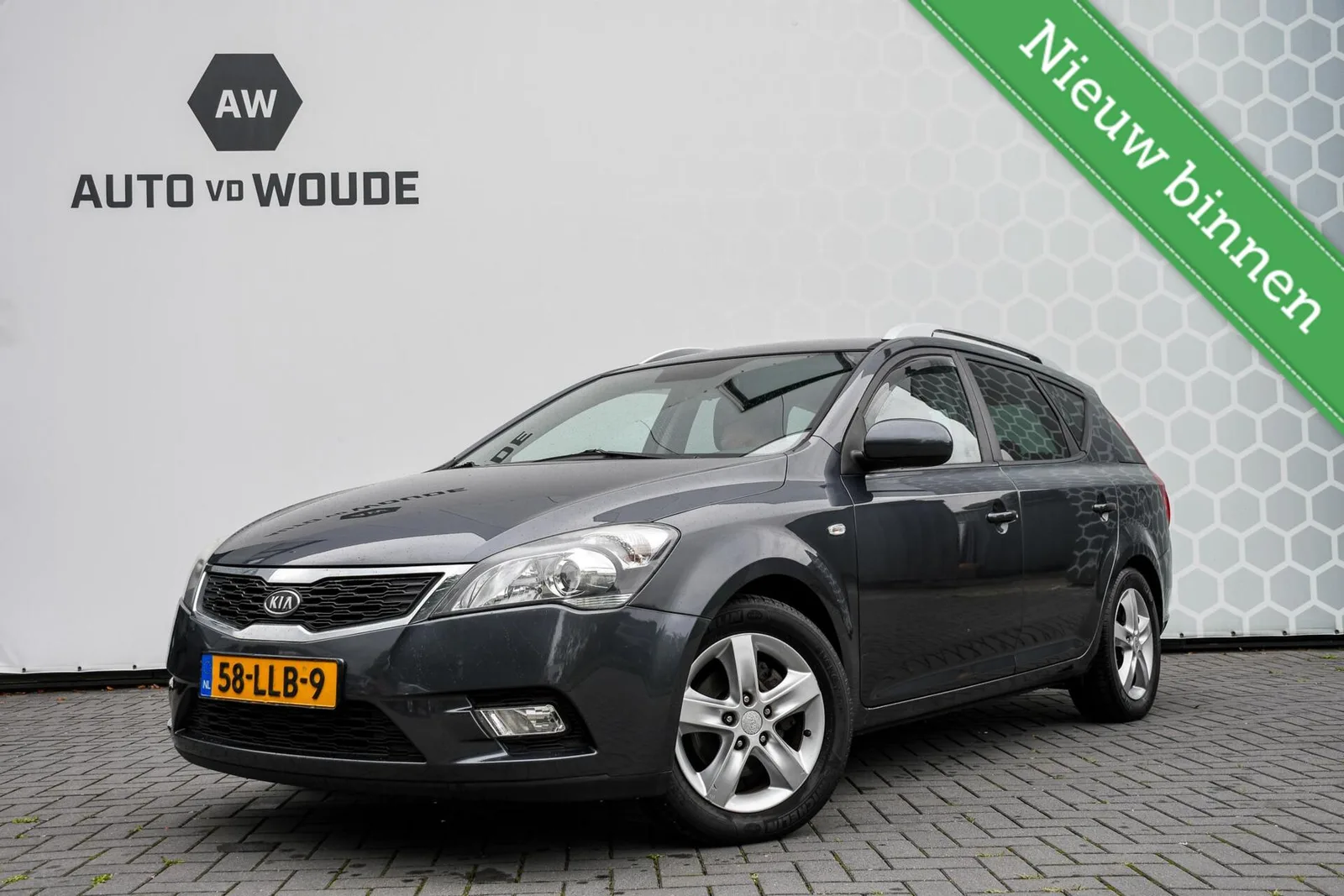 Kia Ceed (2010) — foto 1