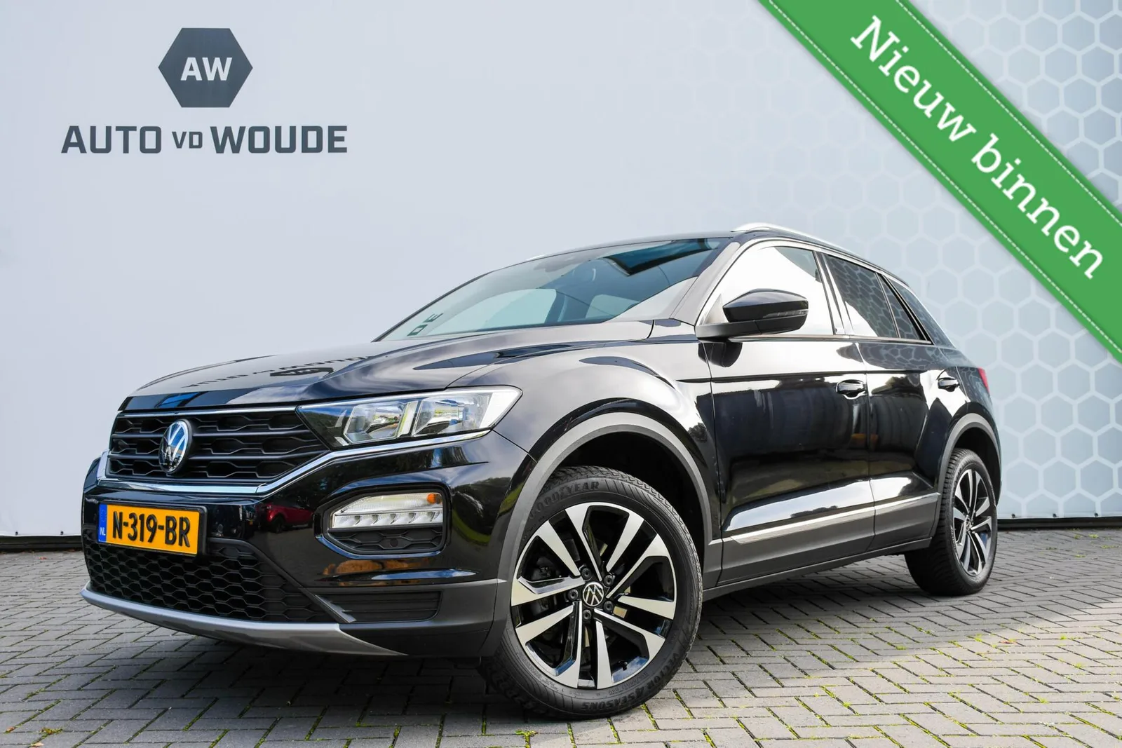 Volkswagen T-Roc (2020) — foto 1