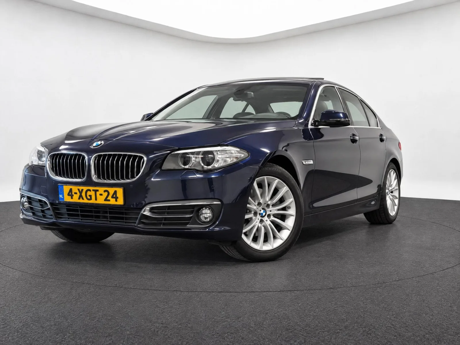 BMW 5-Serie (2014) — foto 1