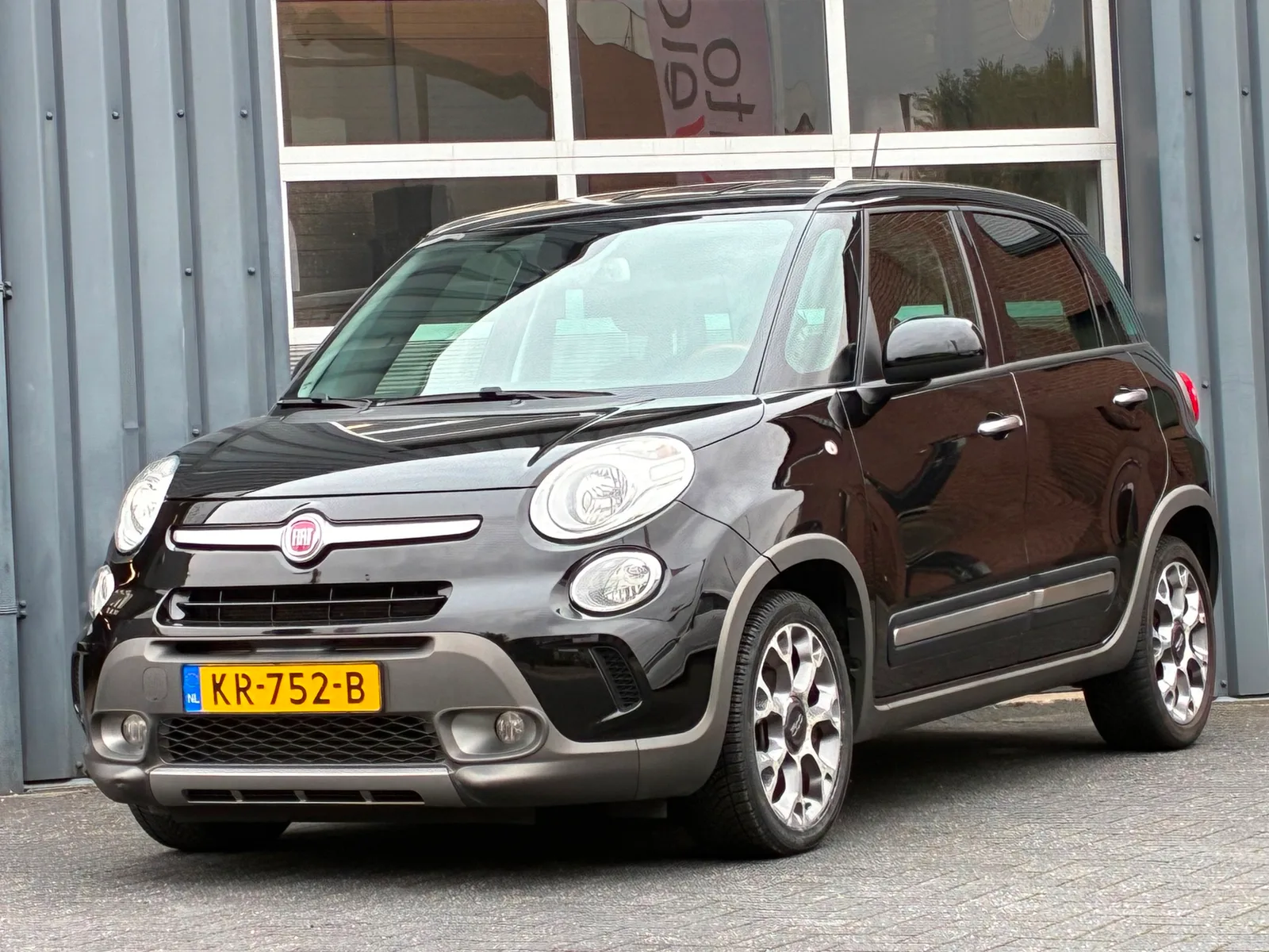 Fiat 500L (2016) — foto 1