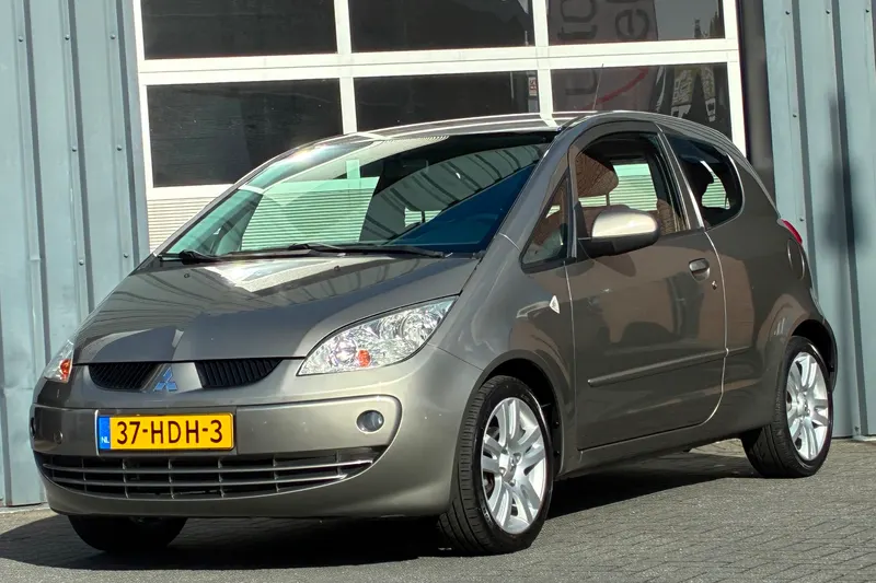 Mitsubishi Colt (2008)