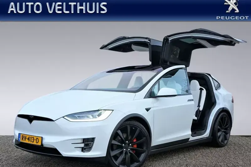 Tesla Model X (2018)