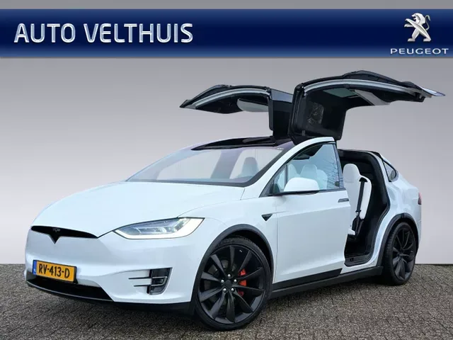 Tesla Model X (2018) — foto 1