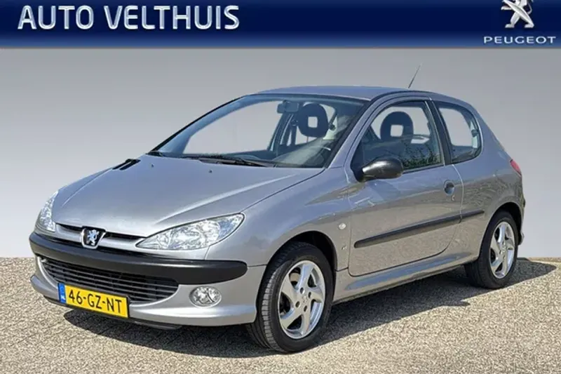 Peugeot 206 (2001)