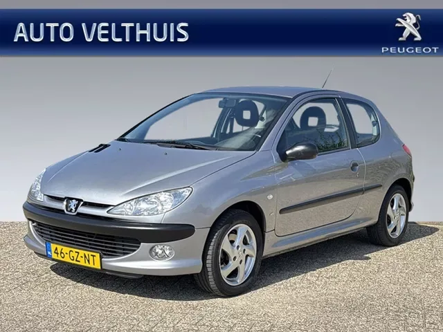 Peugeot 206 (2001) — foto 1