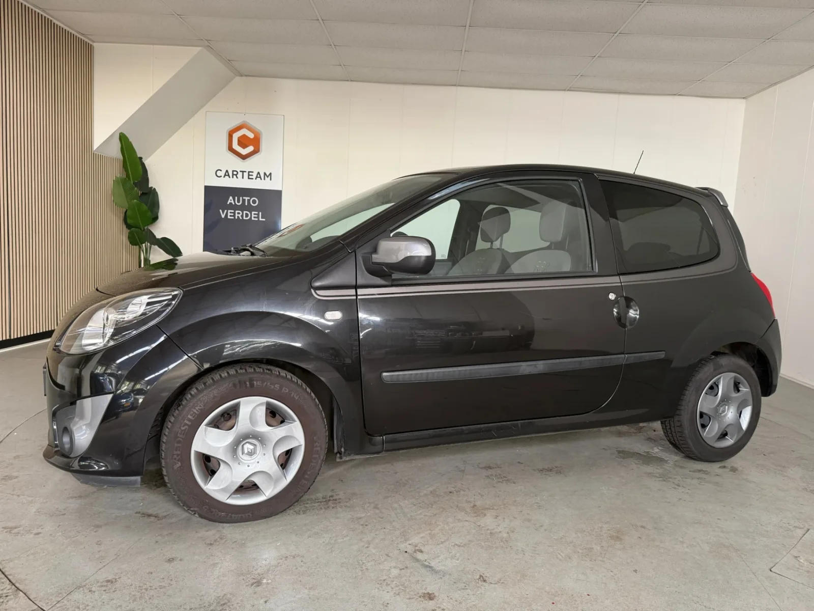 Renault Twingo (2011) — foto 1
