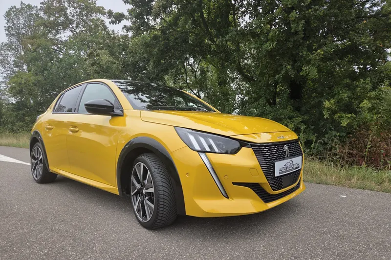 Peugeot 208 (2020)