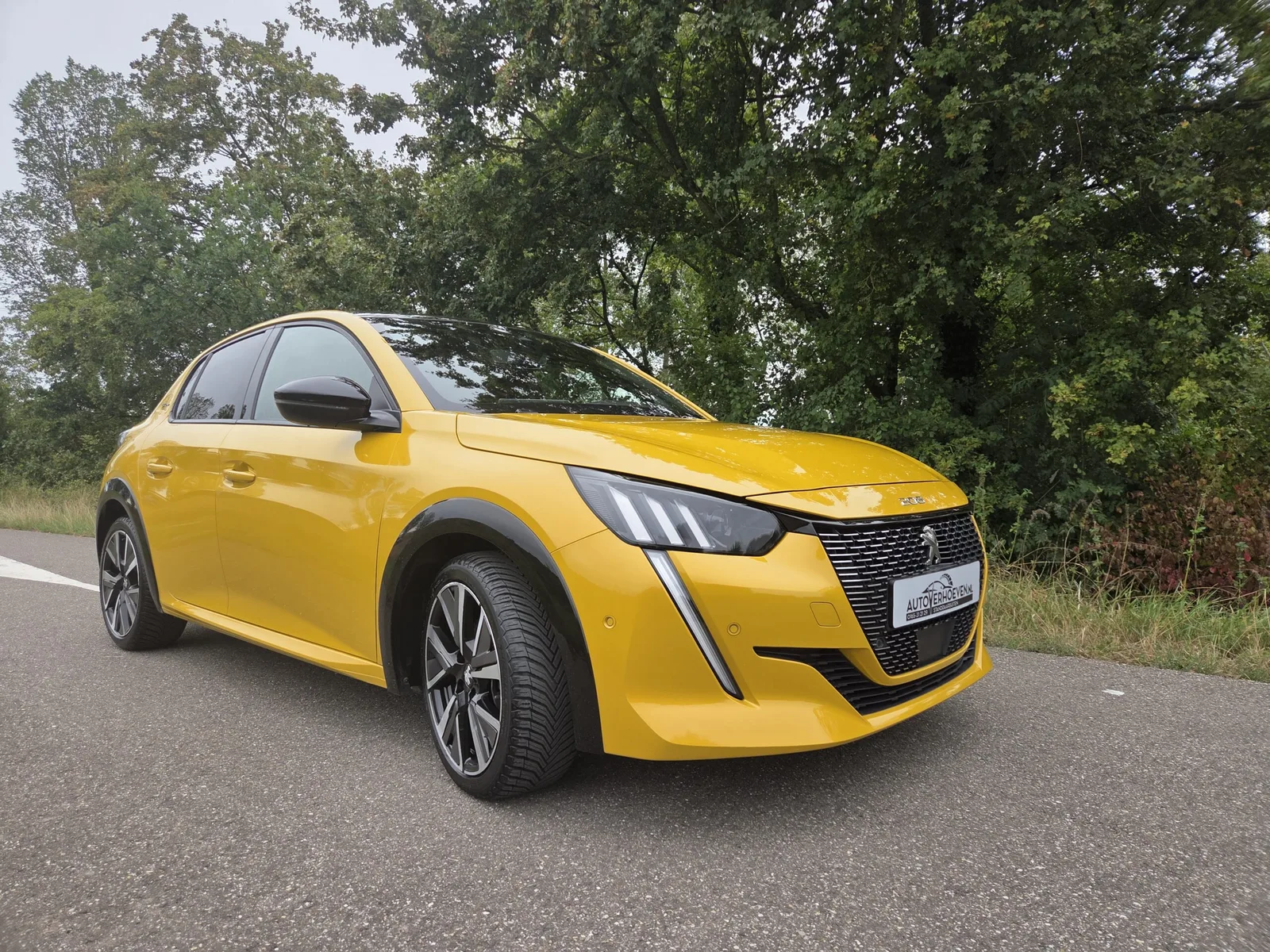 Peugeot 208 (2020) — foto 1
