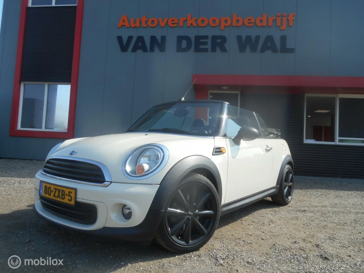 MINI Cabrio (2013) — foto 1