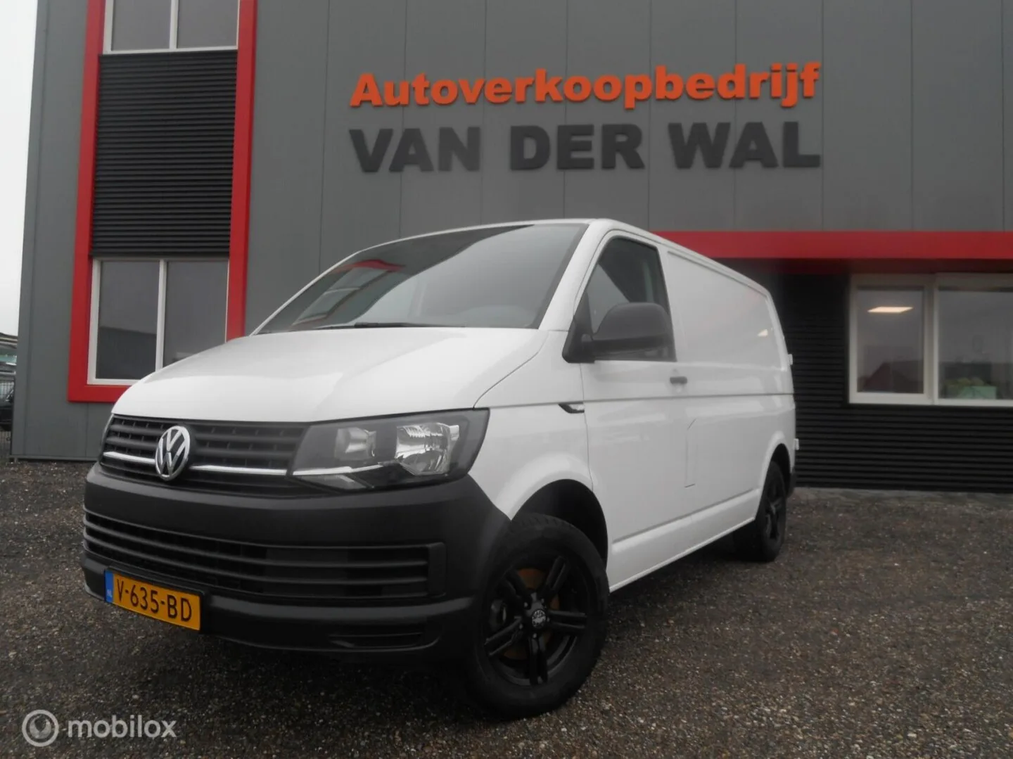 Volkswagen Transporter (2016) — foto 1