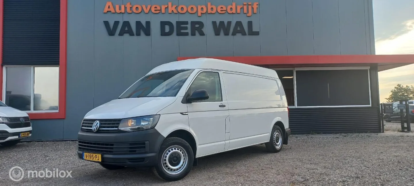 Volkswagen Transporter (2016) — foto 1
